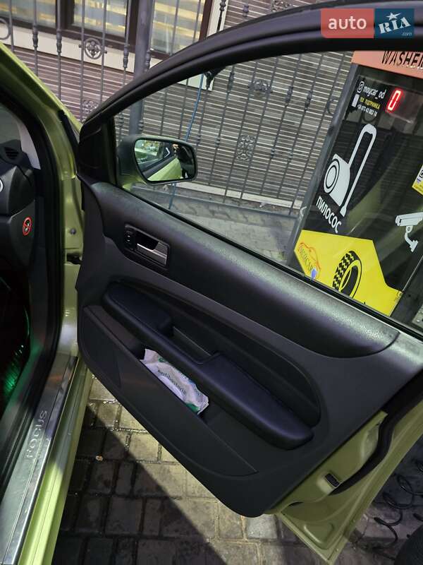 Хэтчбек Ford Focus 2007 в Одессе