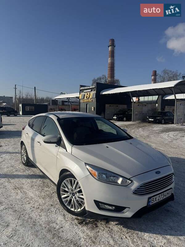 Хэтчбек Ford Focus 2016 в Черновцах