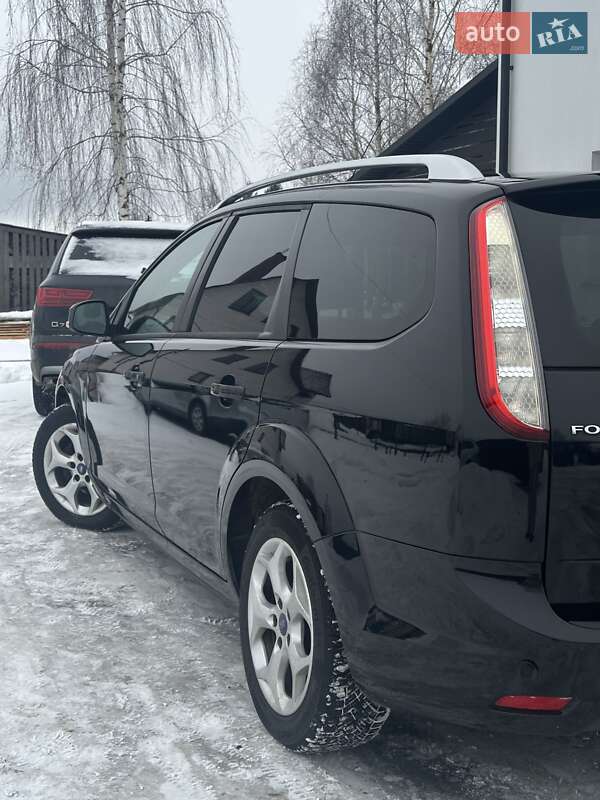 Универсал Ford Focus 2011 в Любешове