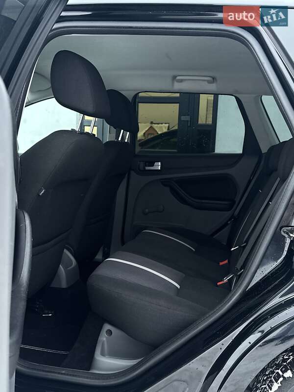 Универсал Ford Focus 2011 в Любешове