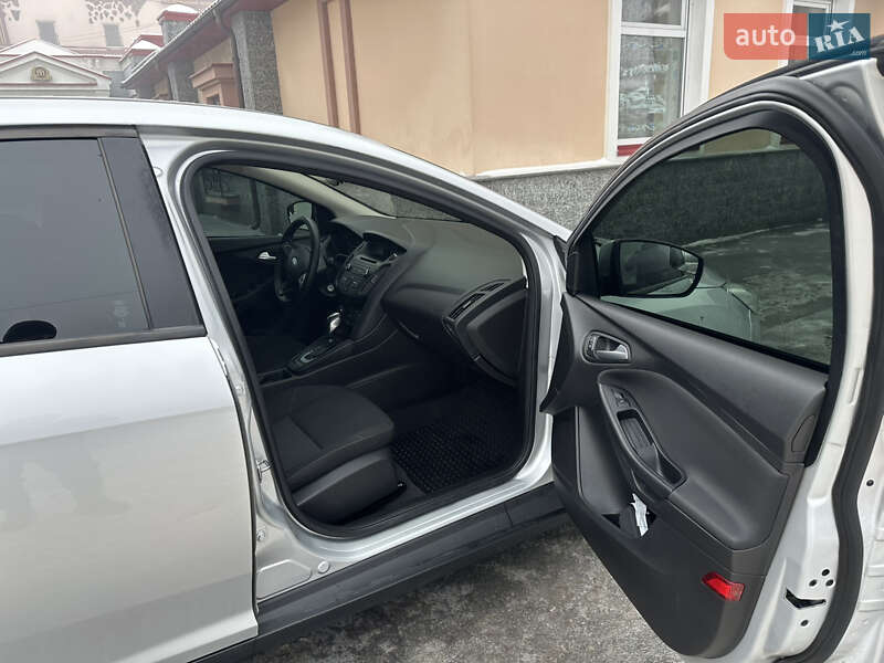 Хетчбек Ford Focus 2015 в Полтаві фото 2 Хетчбек Ford Focus 2015 в Полтаві