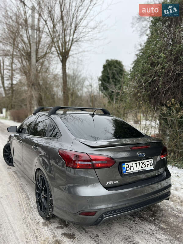 Седан Ford Focus 2016 в Одессе