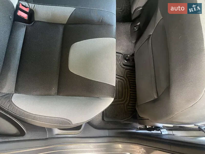 Седан Ford Focus 2014 в Кривому Розі