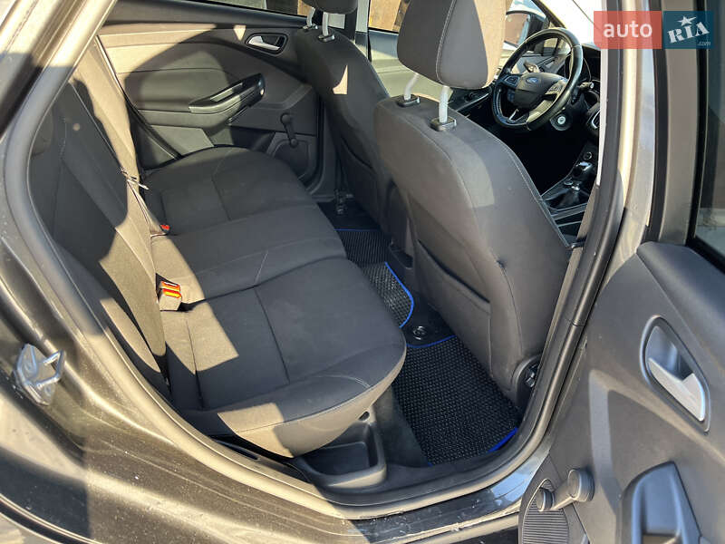 Хэтчбек Ford Focus 2017 в Житомире