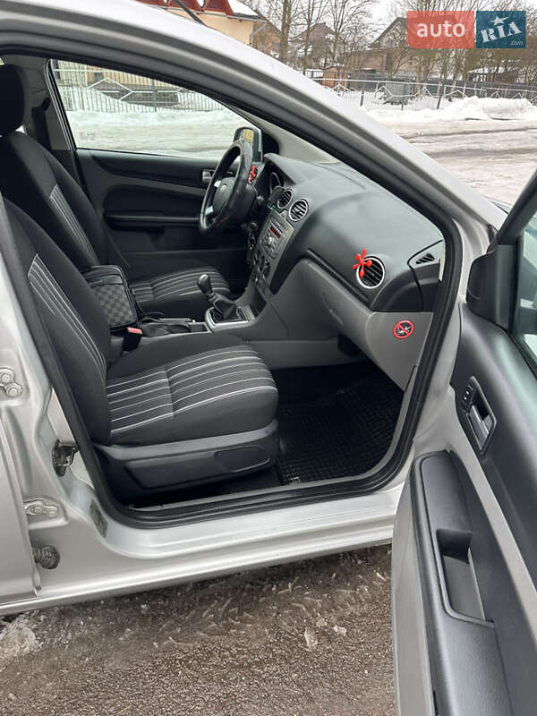 Универсал Ford Focus 2009 в Городке