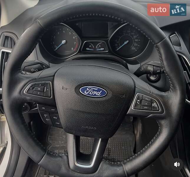 Хэтчбек Ford Focus 2015 в Кропивницком