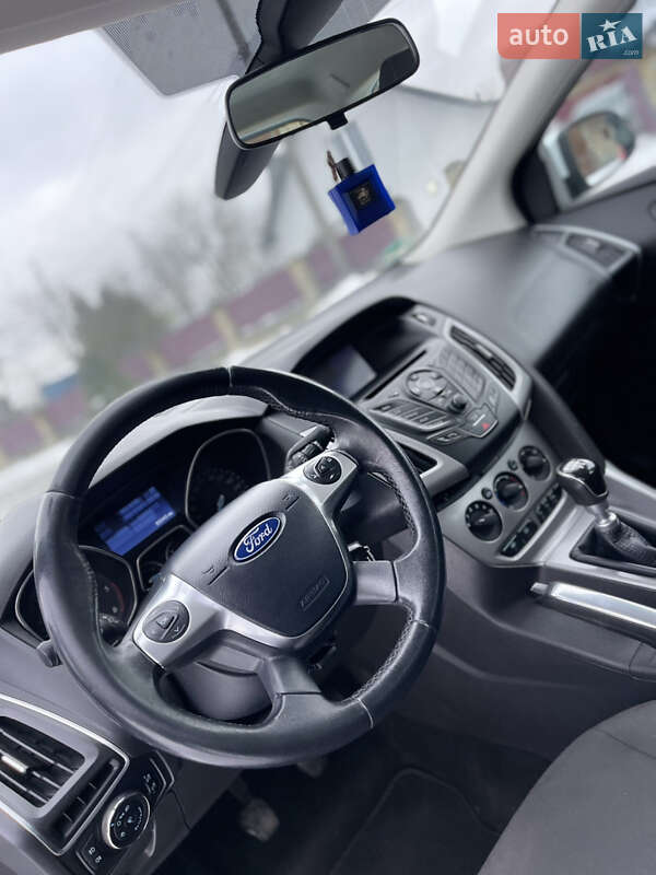 Универсал Ford Focus 2013 в Долине