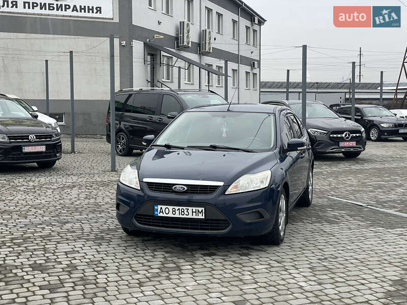 Хэтчбек Ford Focus 2008 в Мукачево