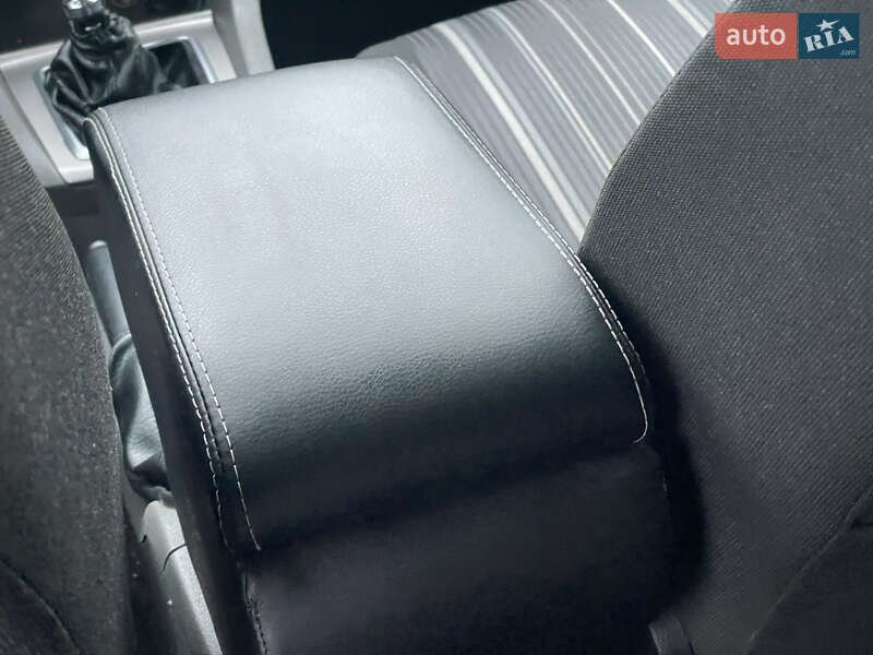 Хэтчбек Ford Focus 2008 в Мукачево