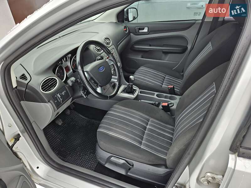 Хэтчбек Ford Focus 2008 в Житомире