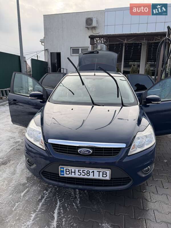 Хетчбек Ford Focus 2010 в Одесі фото 2 Хетчбек Ford Focus 2010 в Одесі