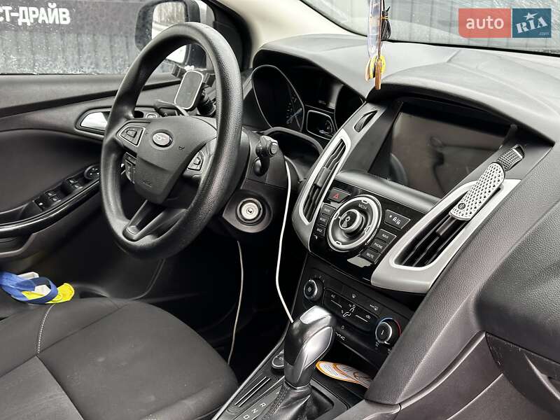 Хетчбек Ford Focus 2015 в Львові