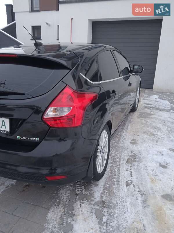 Хетчбек Ford Focus 2013 в Тернополі