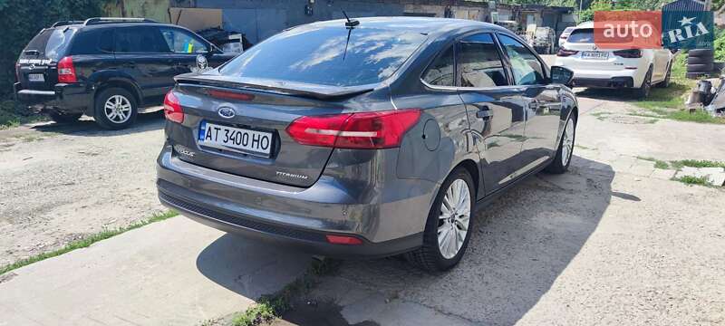 Седан Ford Focus 2015 в Киеве фото 2 Седан Ford Focus 2015 в Киеве