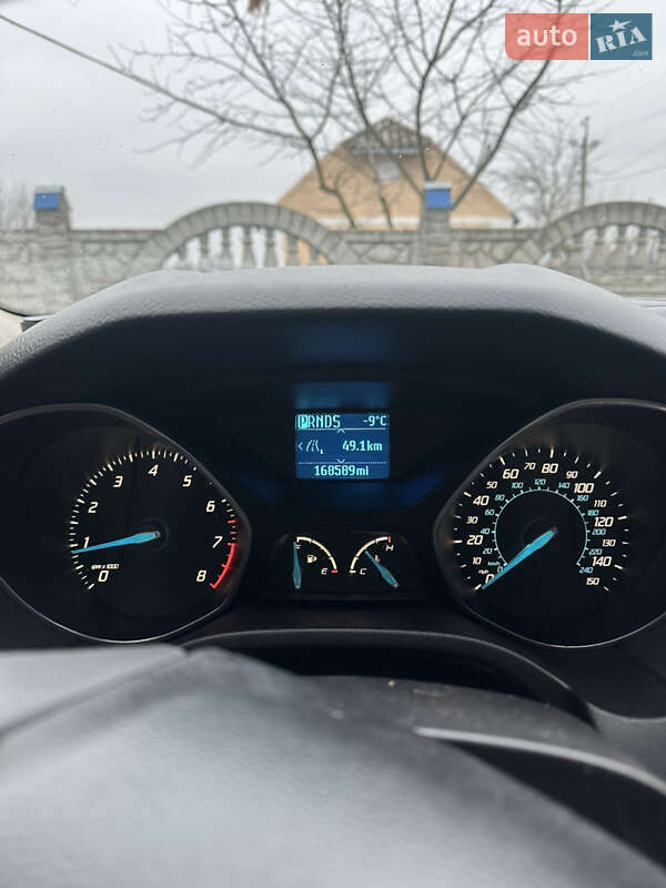 Седан Ford Focus 2011 в Южноукраинске