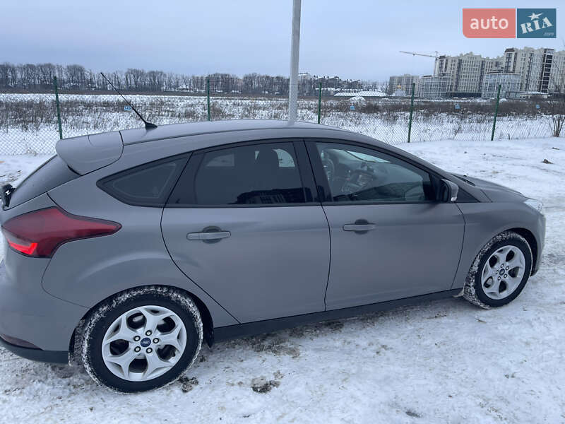 Хэтчбек Ford Focus 2016 в Киеве фото 3 Хэтчбек Ford Focus 2016 в Киеве
