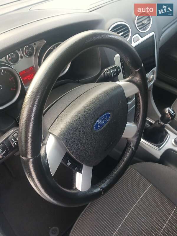 Хэтчбек Ford Focus 2009 в Львове