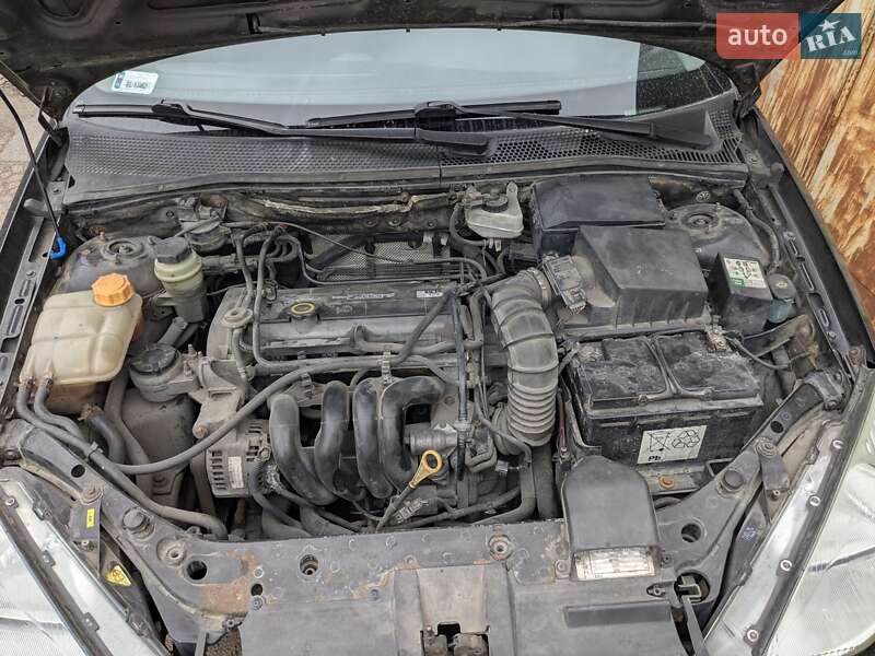 Хэтчбек Ford Focus 1999 в Киеве фото 10 Хэтчбек Ford Focus 1999 в Киеве