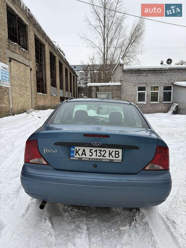 Седан Ford Focus 2001 в Києві