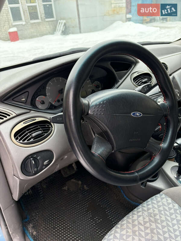 Седан Ford Focus 2001 в Києві