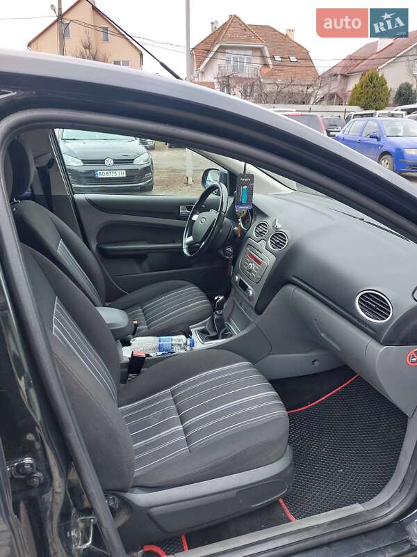 Хэтчбек Ford Focus 2008 в Ужгороде