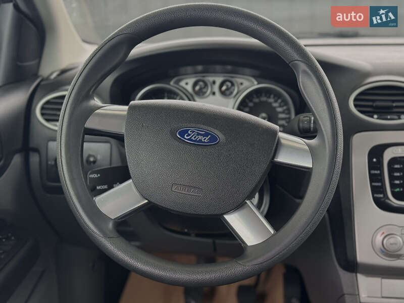 Хэтчбек Ford Focus 2008 в Вознесенске фото 10 Хэтчбек Ford Focus 2008 в Вознесенске