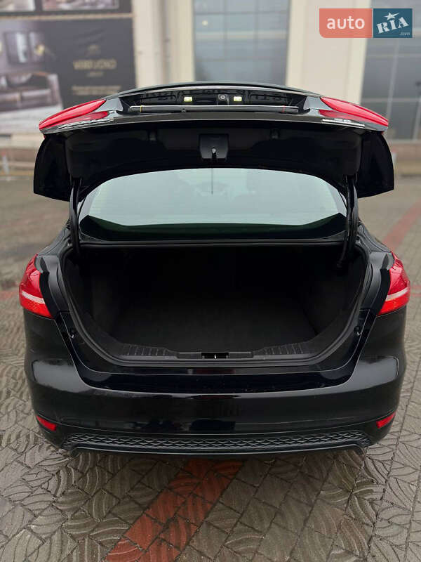 Седан Ford Focus 2015 в Днепре фото 9 Седан Ford Focus 2015 в Днепре