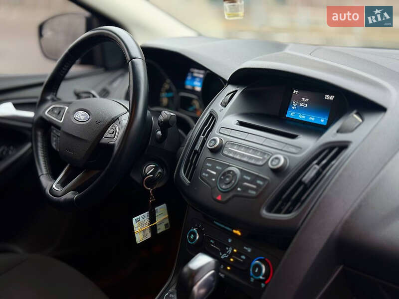 Седан Ford Focus 2015 в Днепре фото 22 Седан Ford Focus 2015 в Днепре
