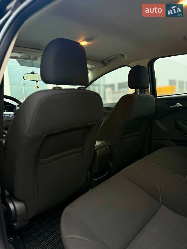 Седан Ford Focus 2015 в Днепре фото 37 Седан Ford Focus 2015 в Днепре