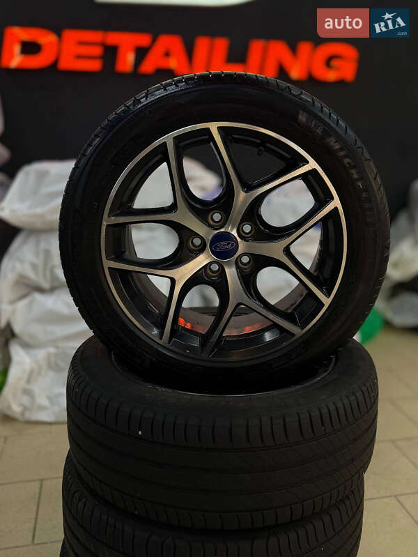 Седан Ford Focus 2015 в Днепре фото 42 Седан Ford Focus 2015 в Днепре
