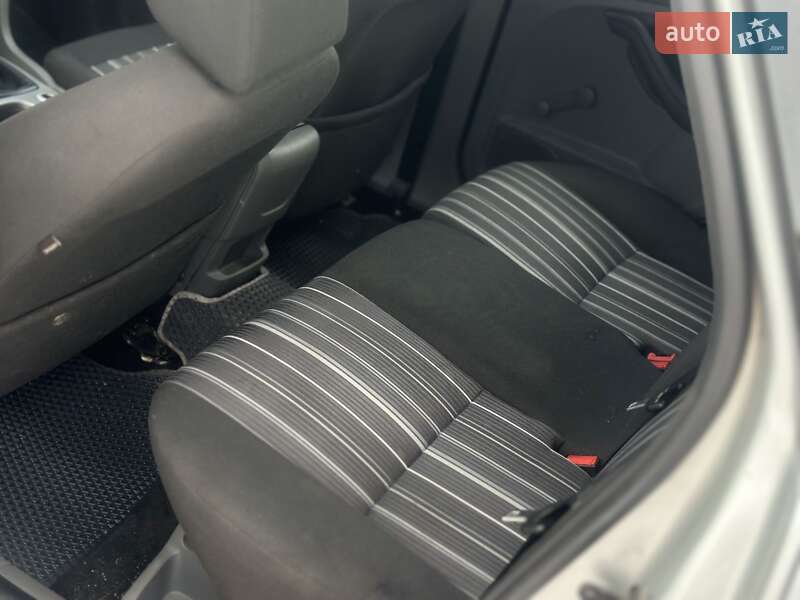 Хэтчбек Ford Focus 2008 в Львове фото 9 Хэтчбек Ford Focus 2008 в Львове