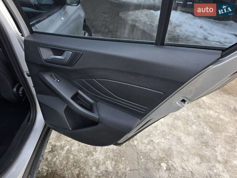 Универсал Ford Focus 2019 в Львове фото 56 Универсал Ford Focus 2019 в Львове