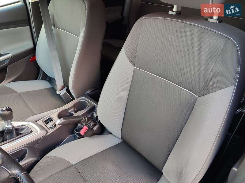 Универсал Ford Focus 2012 в Вапнярке фото 8 Универсал Ford Focus 2012 в Вапнярке