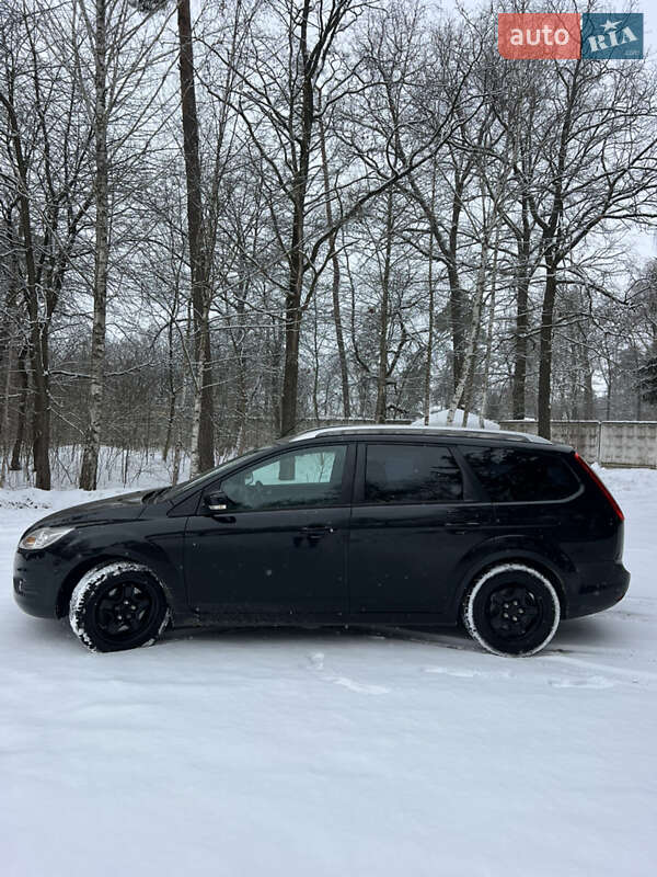 Универсал Ford Focus 2010 в Радехове
