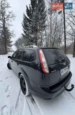 Универсал Ford Focus 2010 в Радехове