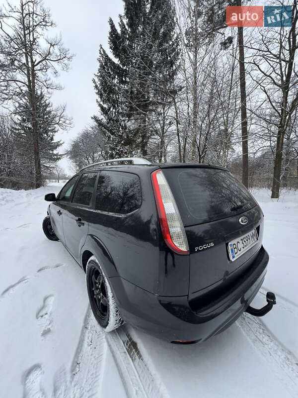Универсал Ford Focus 2010 в Радехове