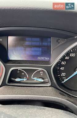 Универсал Ford Focus 2011 в Александровке