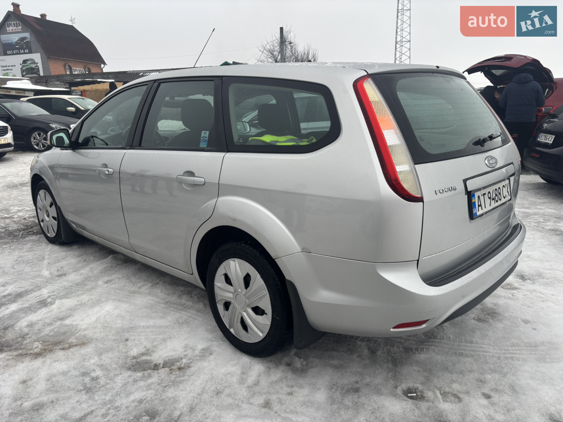 2010 Ford Focus - мініатюра 13