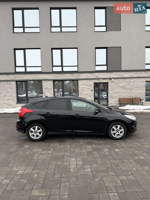 Хетчбек Ford Focus 2011 в Рівному фото 8 Хетчбек Ford Focus 2011 в Рівному