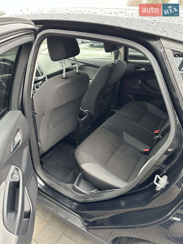 Хетчбек Ford Focus 2011 в Рівному фото 15 Хетчбек Ford Focus 2011 в Рівному