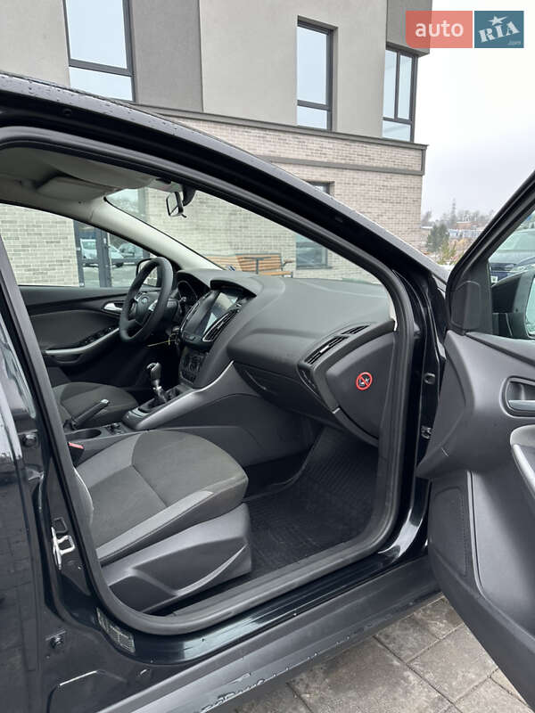 Хетчбек Ford Focus 2011 в Рівному фото 18 Хетчбек Ford Focus 2011 в Рівному