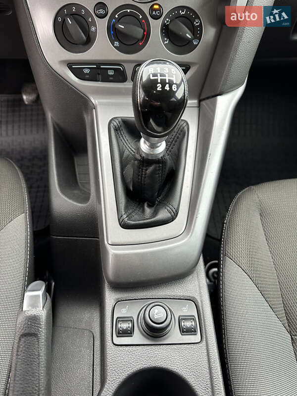 Хетчбек Ford Focus 2011 в Рівному фото 22 Хетчбек Ford Focus 2011 в Рівному