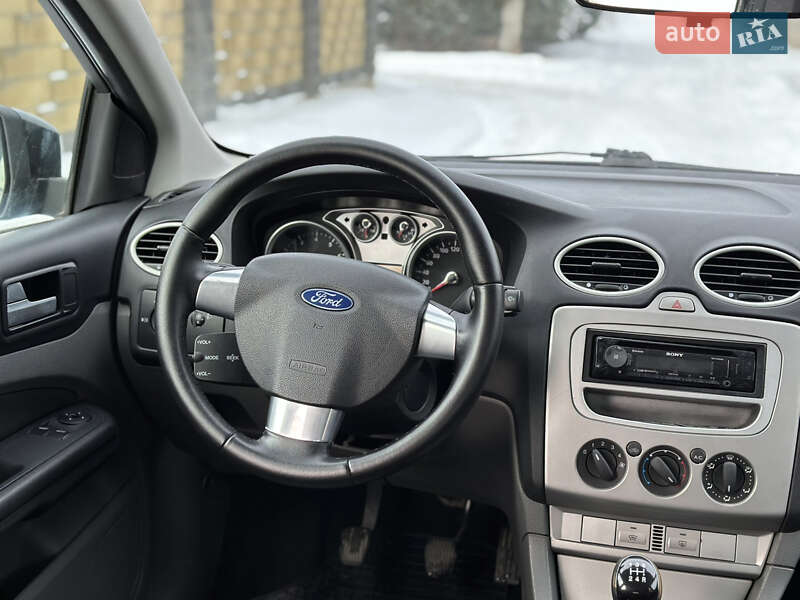 Универсал Ford Focus 2010 в Луцке фото 25 Универсал Ford Focus 2010 в Луцке