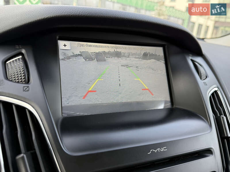 Хэтчбек Ford Focus 2017 в Городке