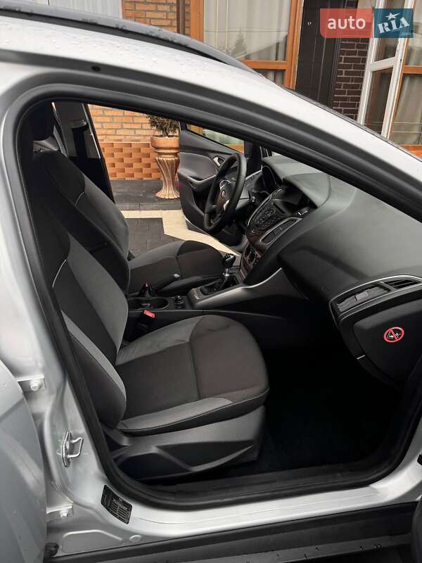 Универсал Ford Focus 2013 в Луцке фото 8 Универсал Ford Focus 2013 в Луцке