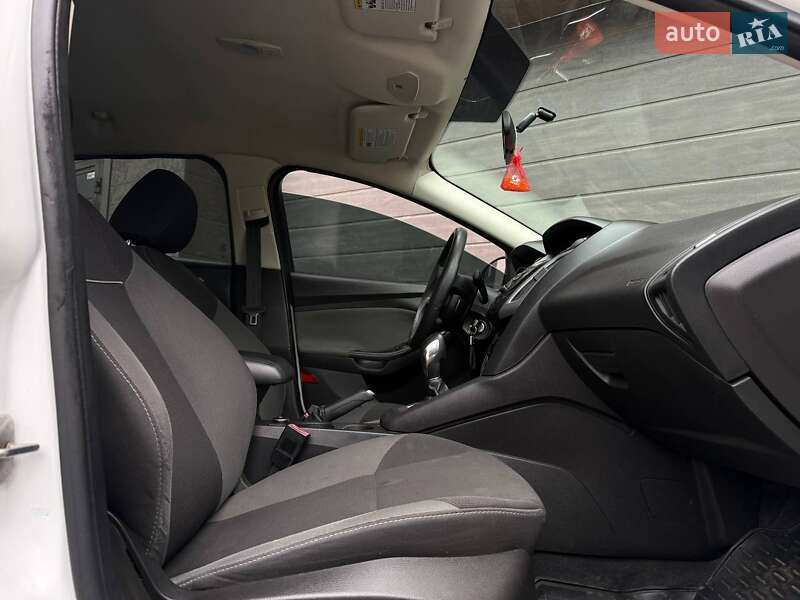 Седан Ford Focus 2012 в Николаеве фото 10 Седан Ford Focus 2012 в Николаеве