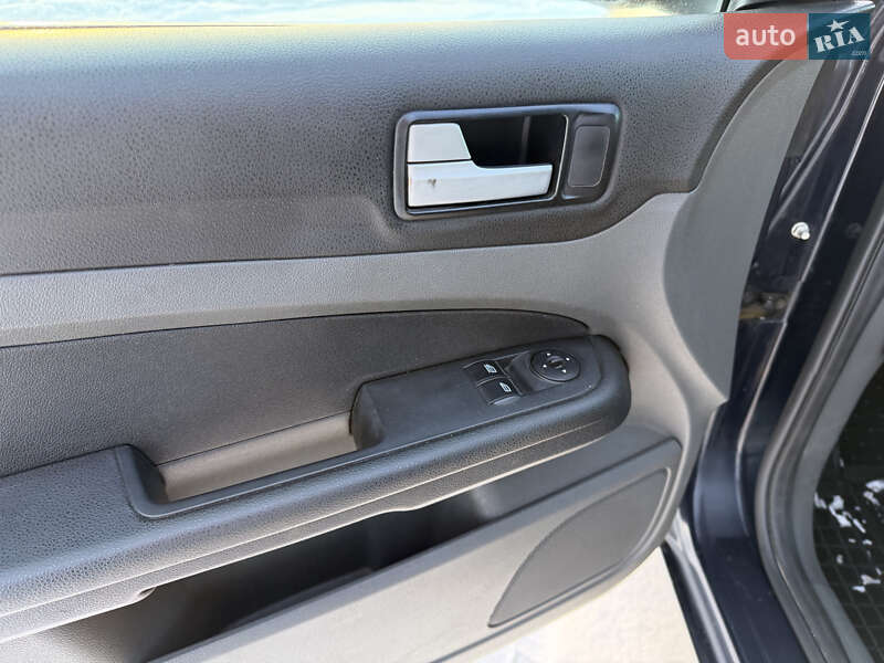 Хэтчбек Ford Focus 2007 в Летичеве фото 14 Хэтчбек Ford Focus 2007 в Летичеве