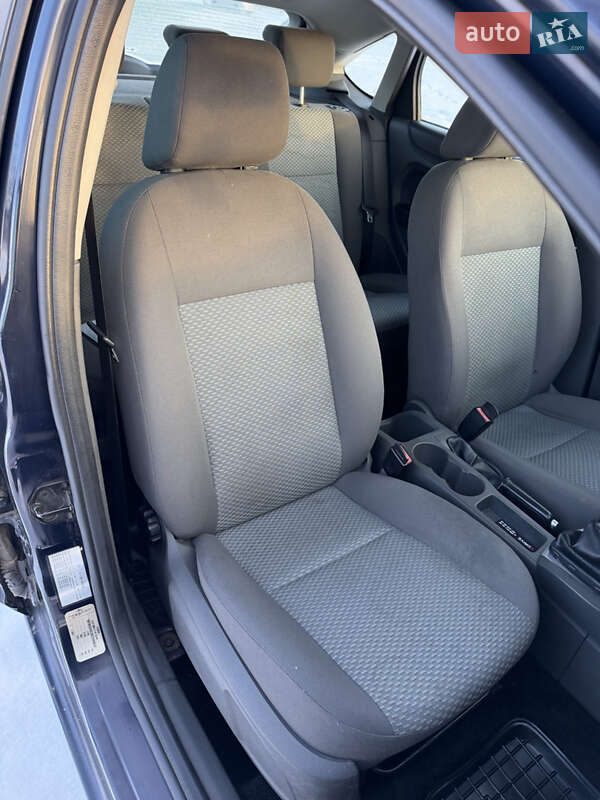Хэтчбек Ford Focus 2007 в Летичеве фото 25 Хэтчбек Ford Focus 2007 в Летичеве