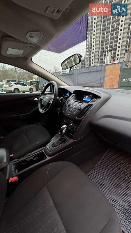 Седан Ford Focus 2015 в Києві