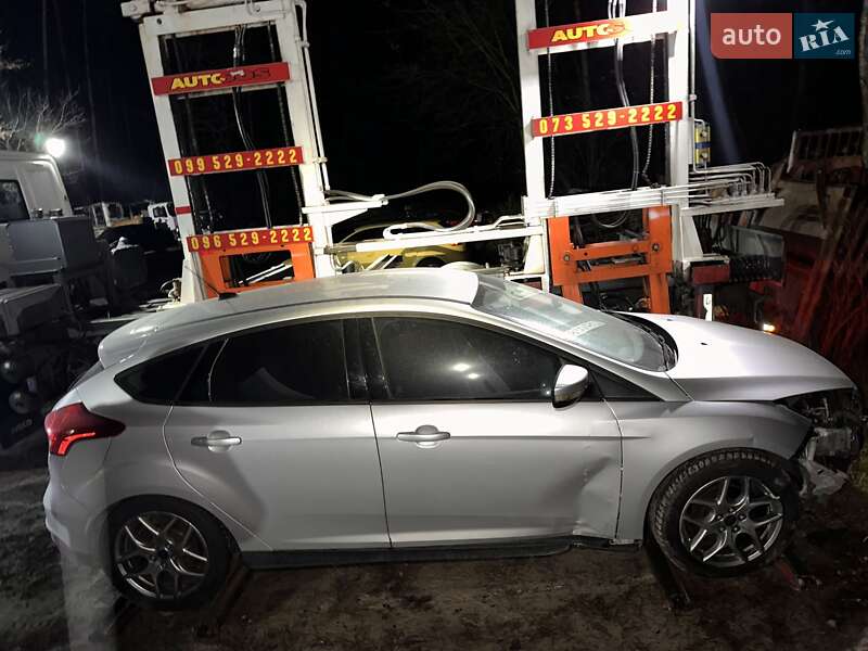 Хэтчбек Ford Focus 2014 в Киеве